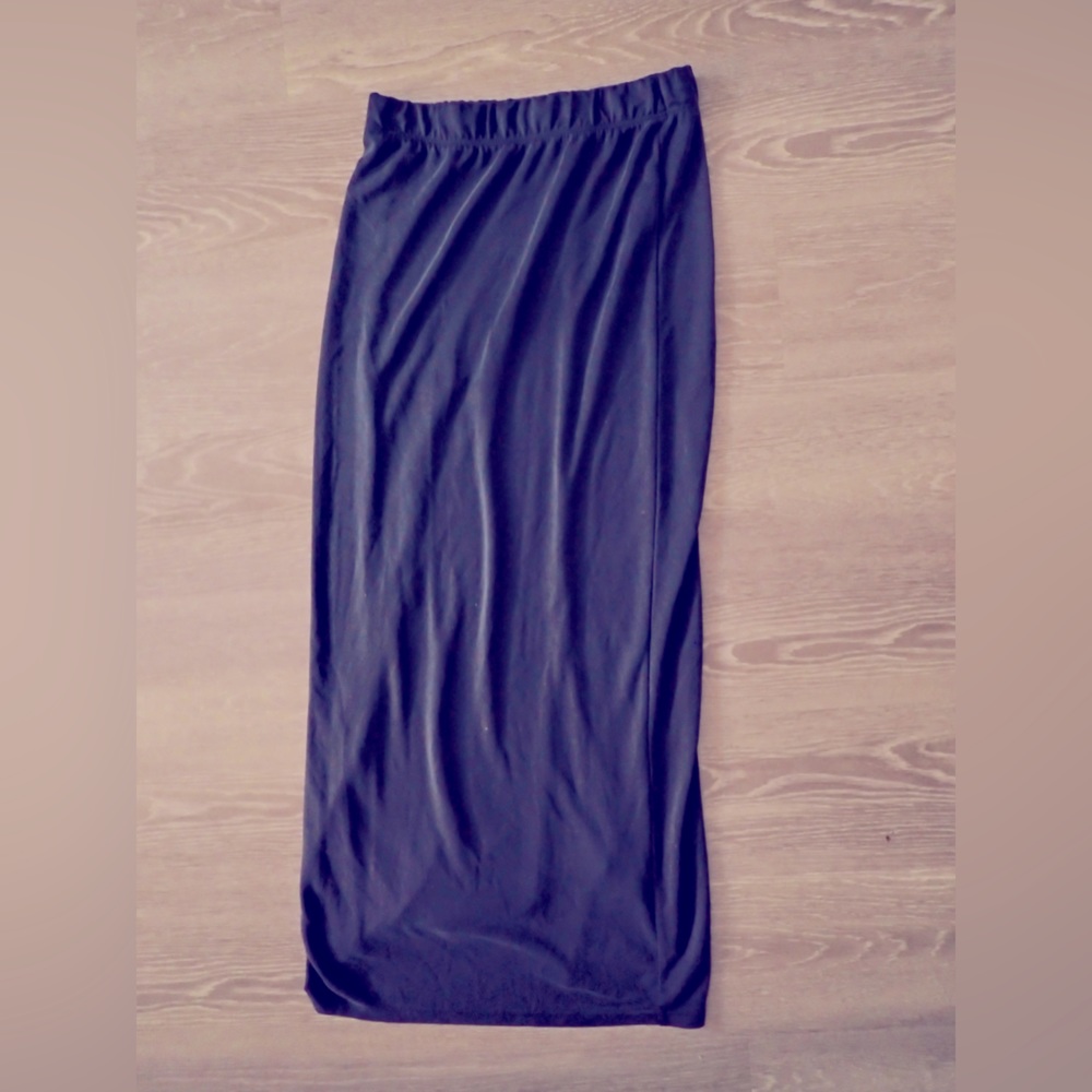 Grey skirt